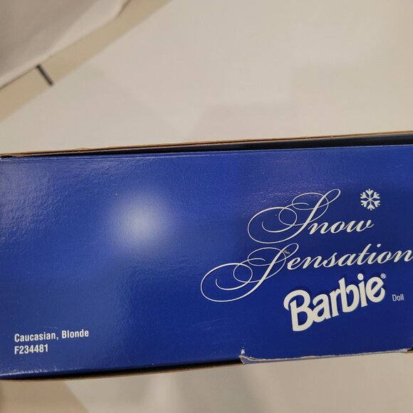 Snow Sensation Barbie Doll W/ Snowglobe 1999 Winter Special Edition 23800 New - Picture 8 of 8